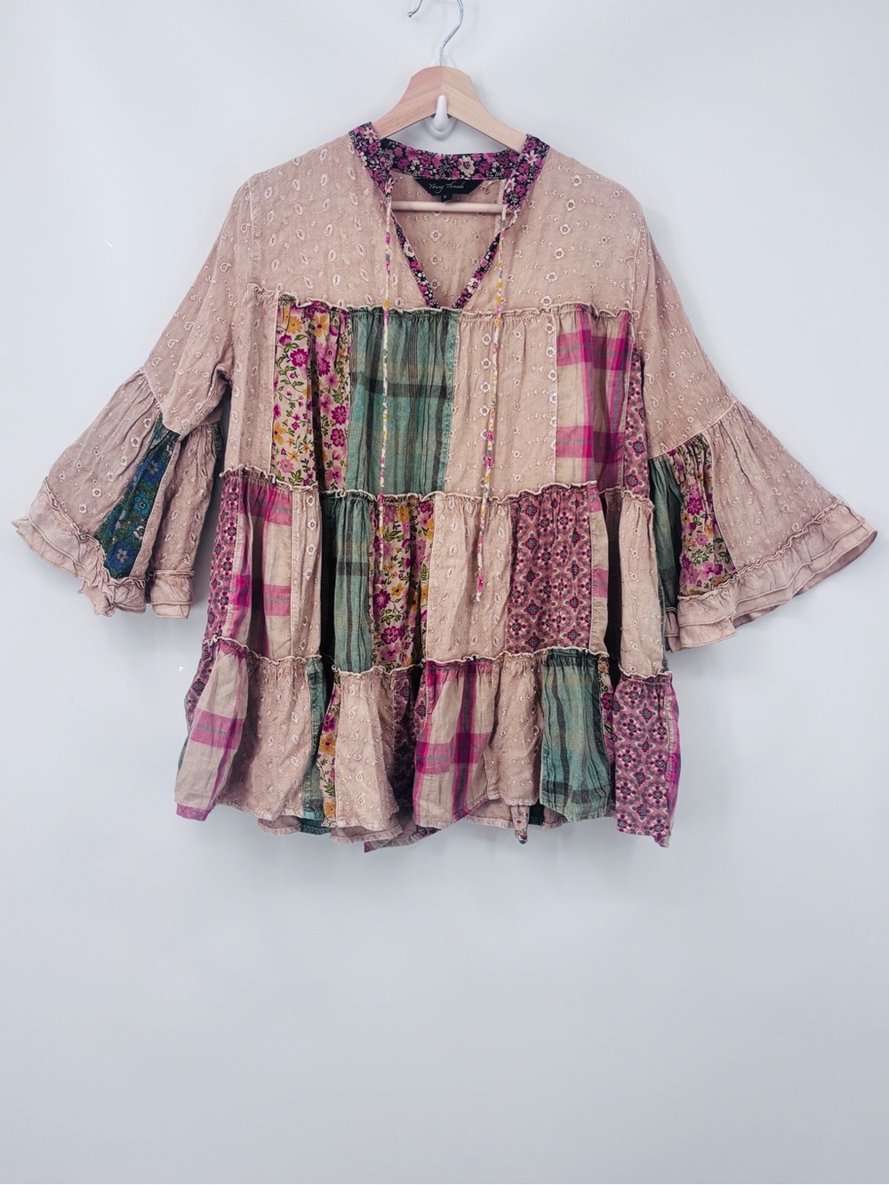 Young Threads Bohemian Patchwork Peasant Top Mixed Floral print boho Sz Small